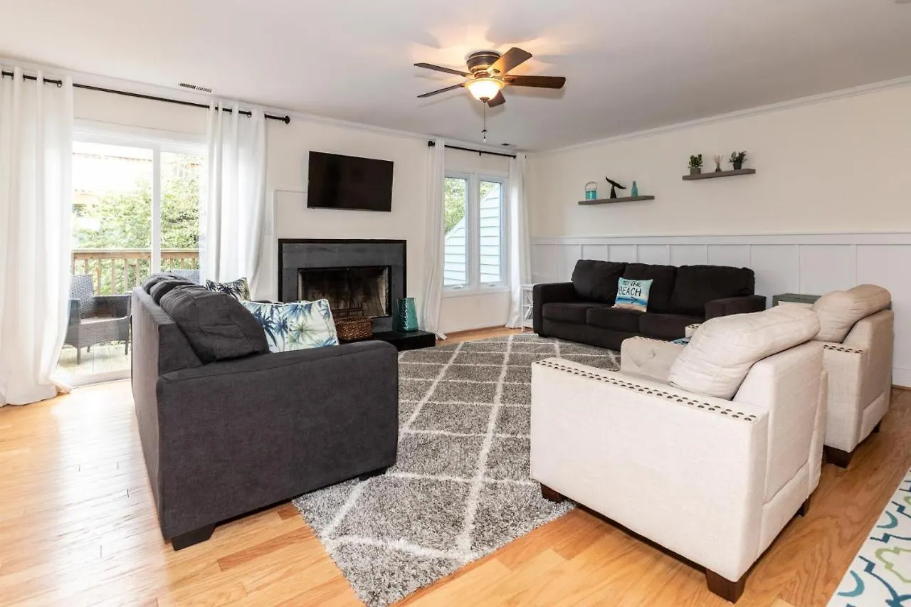 Latitude Adjustment Villa Virginia Beach 0*,  United States